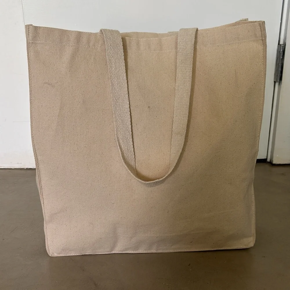 Sale! New ILIA Beauty Signature Logo Key Ring & Structured Canvas Tote Bag